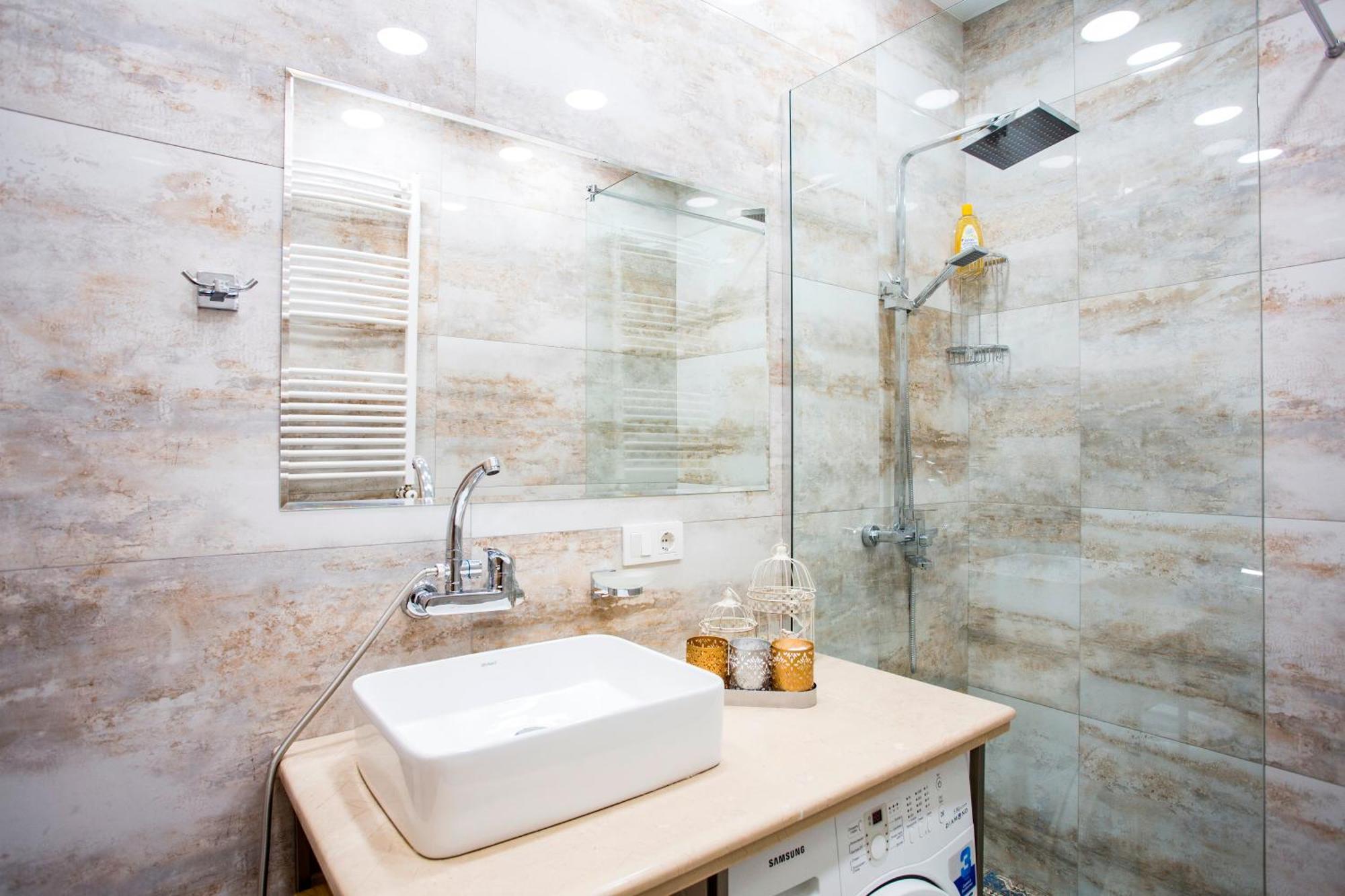 Yellow Apartment In Avlabari 트빌리시 외부 사진